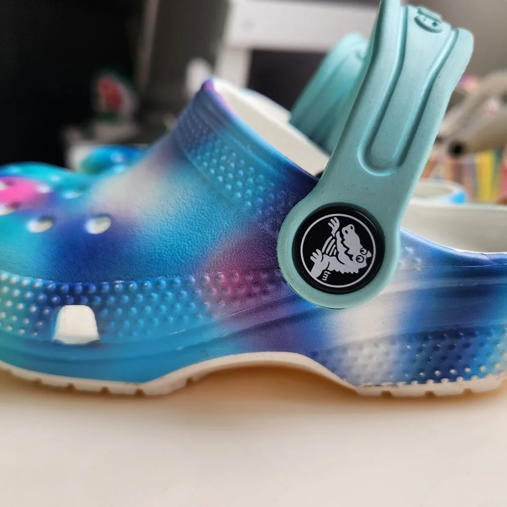 Crocs - Picture 4 of 8